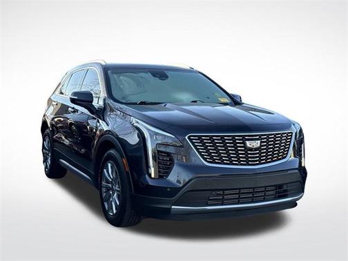 2022 Cadillac XT4 Premium Luxury