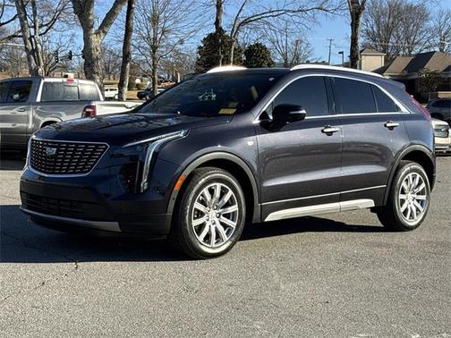 2022 Cadillac XT4 Premium Luxury