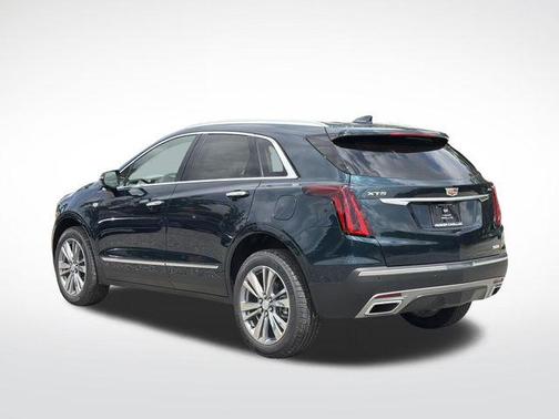 Emerald 2026 Cadillac XT5 Premium Luxury