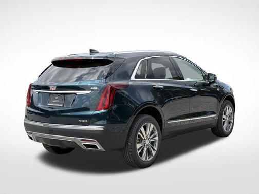 Emerald 2026 Cadillac XT5 Premium Luxury