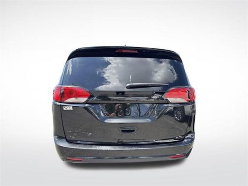 2020 Chrysler Pacifica Touring-L Plus