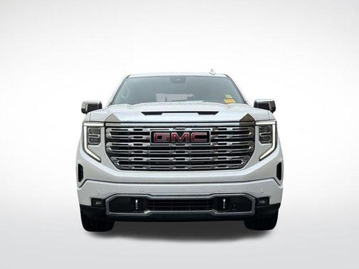 White Frost Tricoat 2025 GMC Sierra 1500 Denali