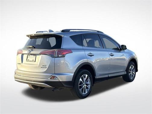 2017 Toyota RAV4 Hybrid XLE