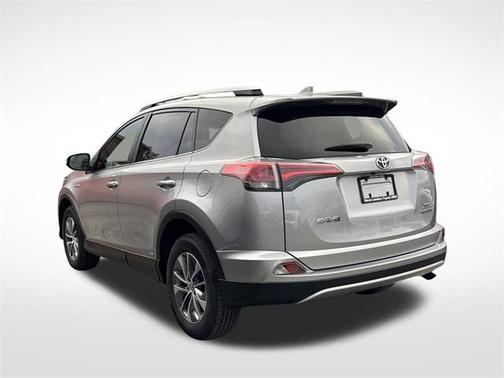 2017 Toyota RAV4 Hybrid XLE