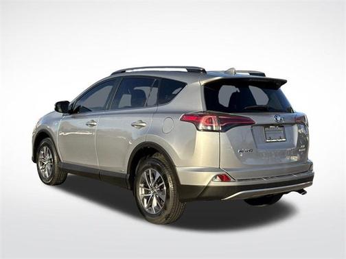 2017 Toyota RAV4 Hybrid XLE