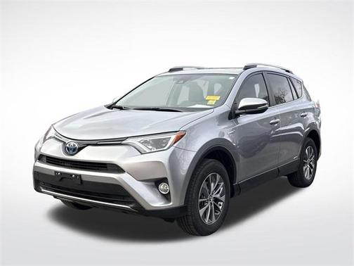 2017 Toyota RAV4 Hybrid XLE
