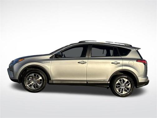 2017 Toyota RAV4 Hybrid XLE