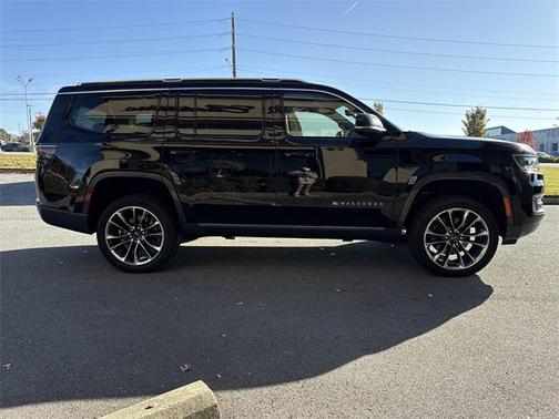 2022 Jeep Wagoneer Series III 4x4