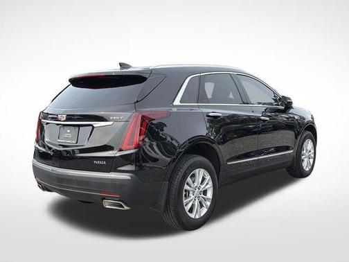 Stellar Black Metallic 2026 Cadillac XT5 Luxury
