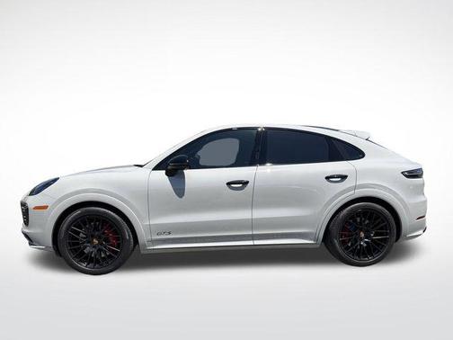Quartzite Grey Metallic 2021 Porsche Cayenne GTS