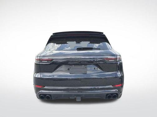 2023 Porsche Cayenne Turbo