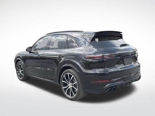 2023 Porsche Cayenne Turbo