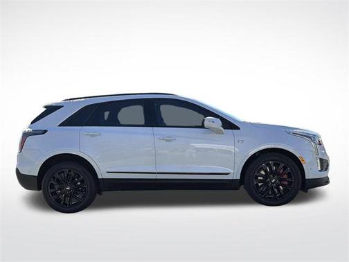 2022 Cadillac XT5 Sport