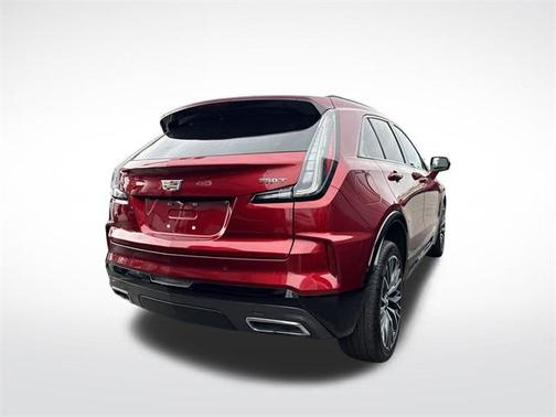 2024 Cadillac XT4 Sport
