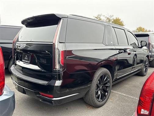 2023 Cadillac Escalade ESV Sport