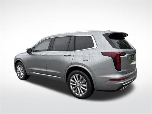 2025 Cadillac XT6 Premium Luxury FWD