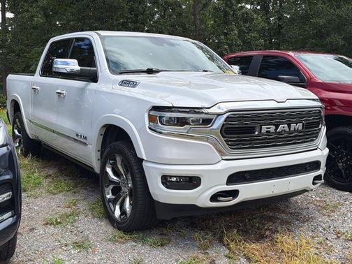 Ivory White Tri-Coat Pearlcoat 2020 RAM 1500 Limited