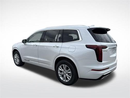 2025 Cadillac XT6 Luxury FWD