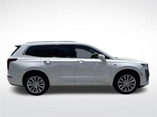 2025 Cadillac XT6 Premium Luxury FWD