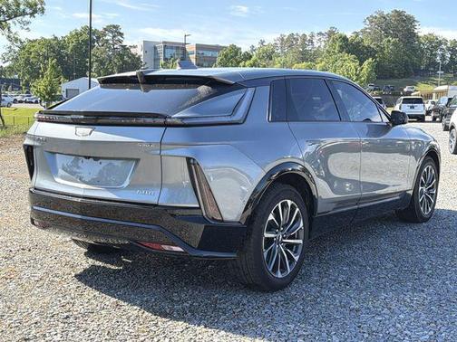 Argent Silver Metallic 2024 Cadillac LYRIQ Sport