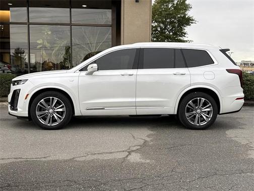 2024 Cadillac XT6 Premium Luxury FWD
