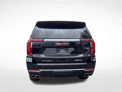 2025 GMC Yukon 4WD AT4