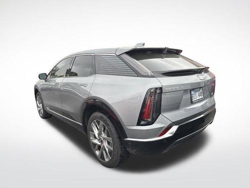 2025 Cadillac OPTIQ Luxury 2 AWD