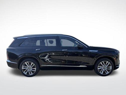 Stellar Black Metallic 2026 Cadillac VISTIQ Luxury
