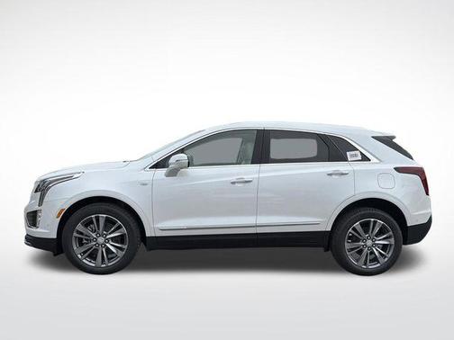 Crystal White Tricoat 2026 Cadillac XT5 Premium Luxury
