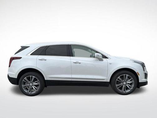 Crystal White Tricoat 2026 Cadillac XT5 Premium Luxury