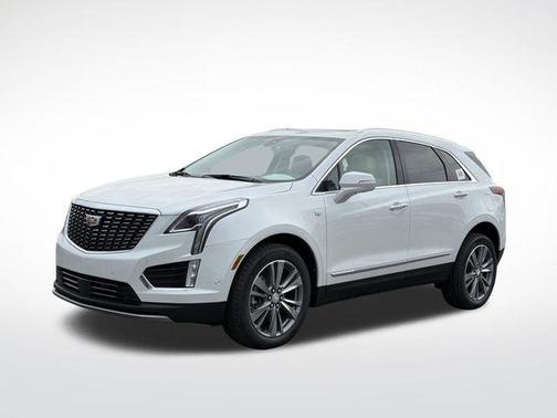 Crystal White Tricoat 2026 Cadillac XT5 Premium Luxury