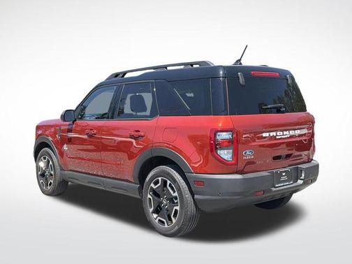 HOT PEPPER RED TC 2022 Ford Bronco Sport Outer Banks