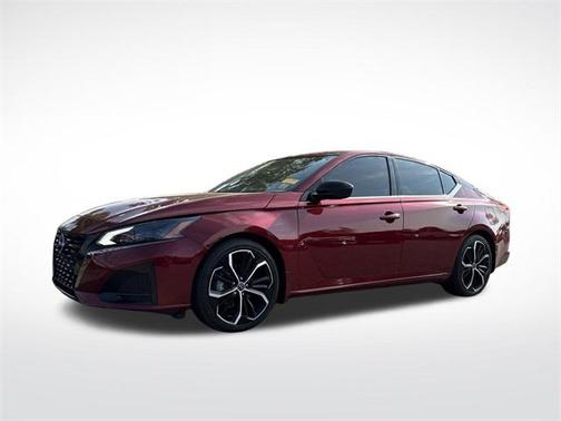 2024 Nissan Altima SR FWD