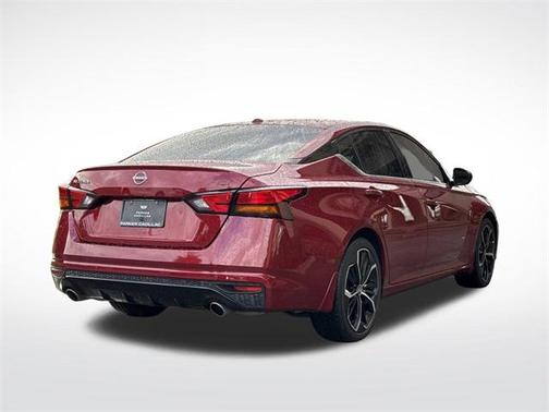 2024 Nissan Altima SR FWD