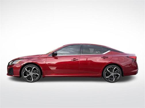 2024 Nissan Altima SR FWD