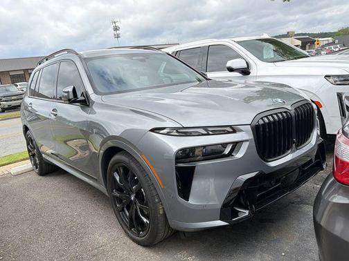 Skyscraper Grey Metallic 2025 BMW X7 xDrive40i