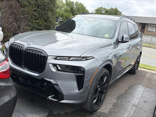 Skyscraper Grey Metallic 2025 BMW X7 xDrive40i