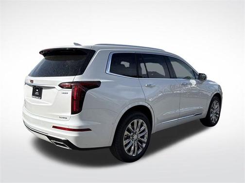 2025 Cadillac XT6 Premium Luxury FWD