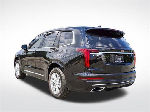 2025 Cadillac XT6 Luxury FWD