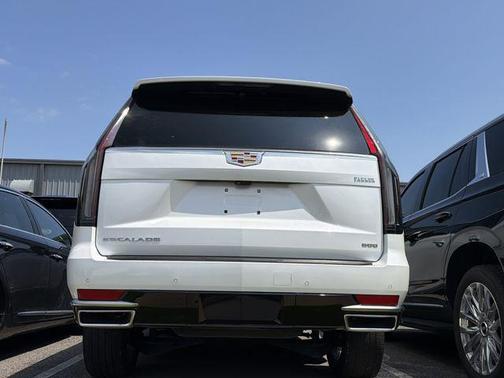 Crystal White Tricoat 2024 Cadillac Escalade ESV Premium Luxury
