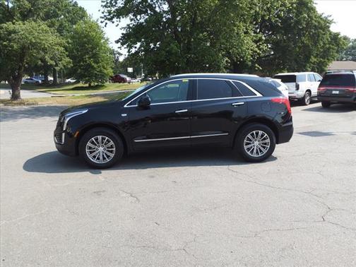 Stellar Black Metallic 2019 Cadillac XT5 Luxury