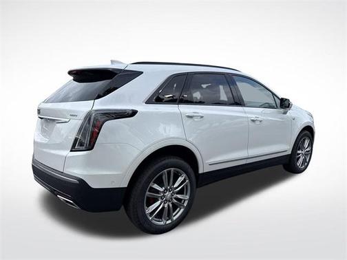 2025 Cadillac XT5 Sport