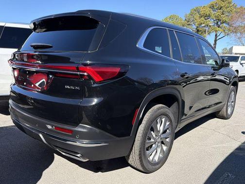 2025 Buick Enclave Preferred FWD