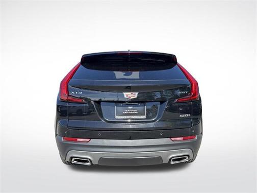 2022 Cadillac XT4 Premium Luxury