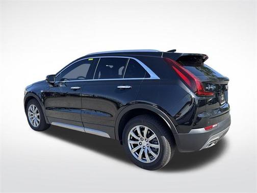 2022 Cadillac XT4 Premium Luxury