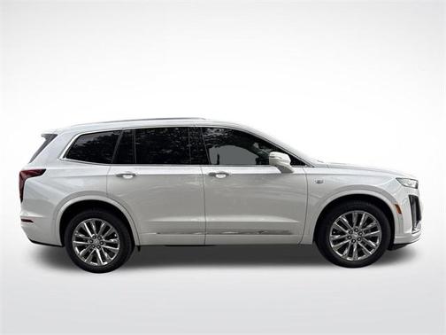 2025 Cadillac XT6 Premium Luxury FWD