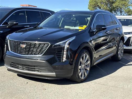 2022 Cadillac XT4 Premium Luxury