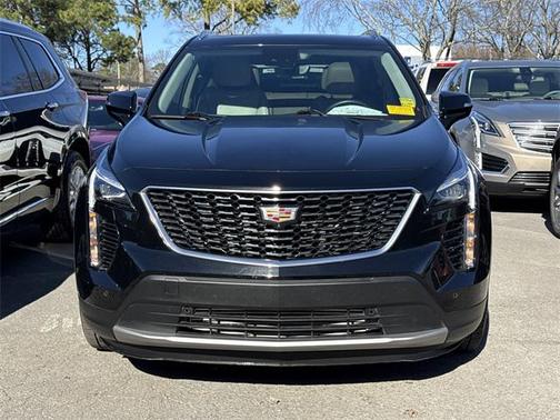 2022 Cadillac XT4 Premium Luxury