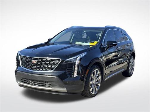 2022 Cadillac XT4 Premium Luxury