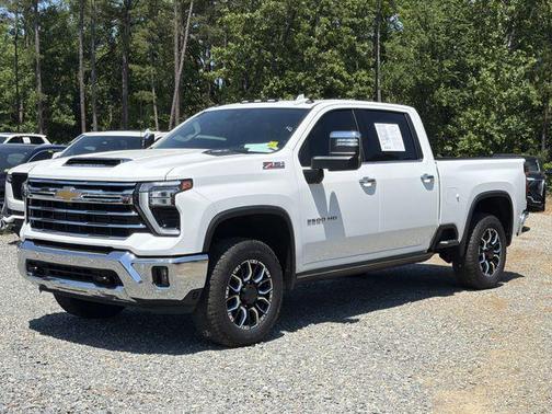 Summit White 2024 Chevrolet Silverado 2500 LTZ